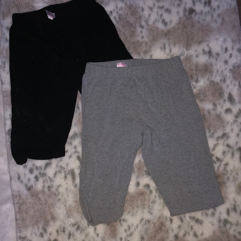 black and grey leggings